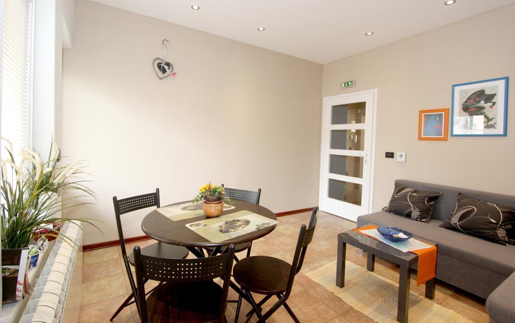 Sneki Apartment Belgrado Exterior foto